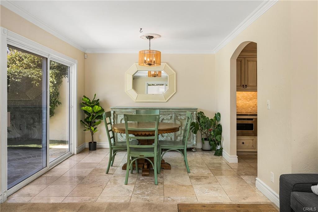 2342 Cynthia Ct — dining area with sliders opening to the backyard