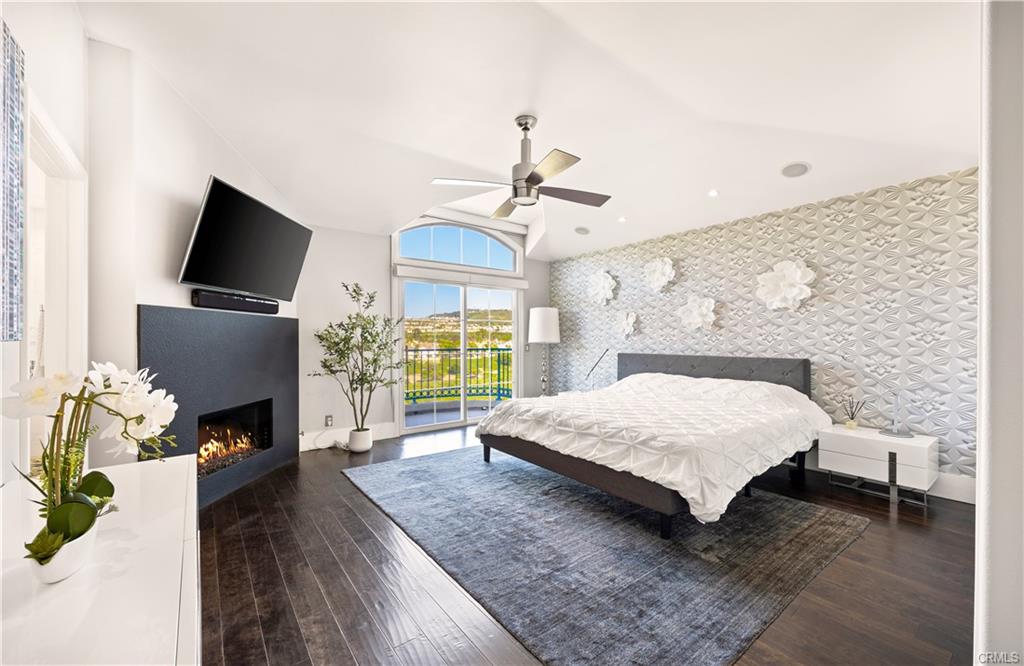 4 Chandon — primary suite with gas fireplace